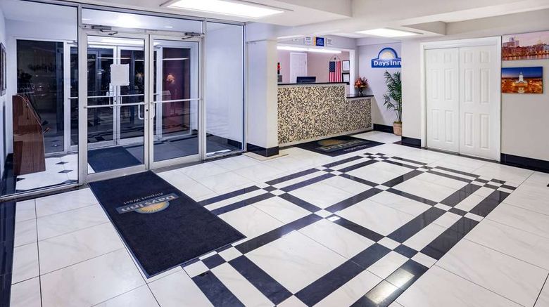 <b>Days Inn by Wyndham Atlanta Airport Lobby</b>. Images powered by <a href="https://iceportal.shijigroup.com/" title="IcePortal" target="_blank">IcePortal</a>.