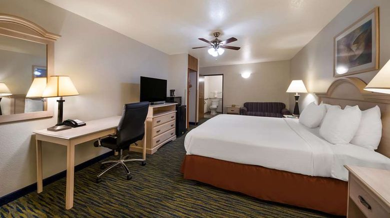<b>SureStay Hotel by BW Falfurrias Room</b>. Images powered by <a href="https://iceportal.shijigroup.com/" title="IcePortal" target="_blank">IcePortal</a>.