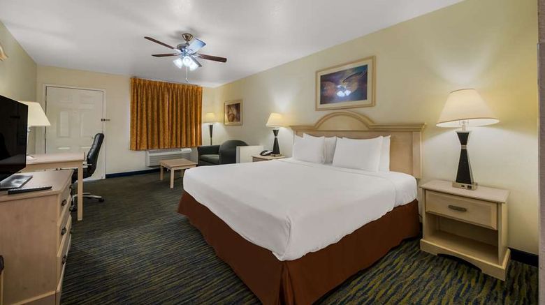 <b>SureStay Hotel by BW Falfurrias Room</b>. Images powered by <a href="https://iceportal.shijigroup.com/" title="IcePortal" target="_blank">IcePortal</a>.