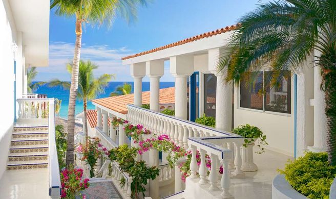 Mar del Cabo Exterior