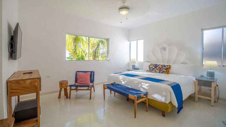 <b>Mar del Cabo Room</b>. Images powered by <a href="https://iceportal.shijigroup.com/" title="IcePortal" target="_blank">IcePortal</a>.