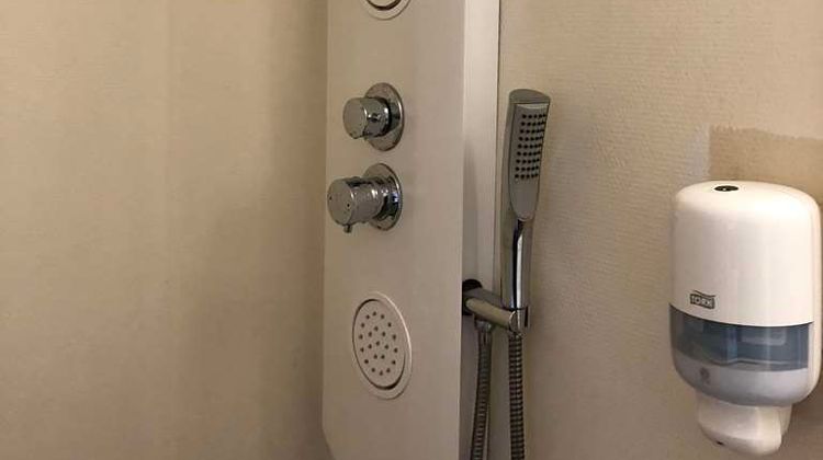 Kyriad Direct Agen Castelculier Room