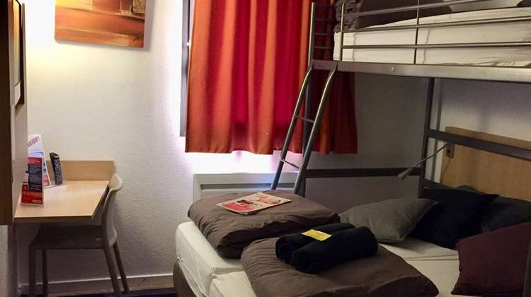 Kyriad Direct la Rochelle Sud Room