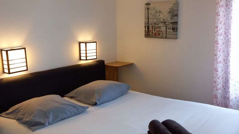 <b>Balladins Saintes Room</b>. Images powered by <a href="https://iceportal.shijigroup.com/" title="IcePortal" target="_blank">IcePortal</a>.