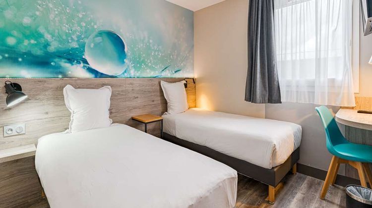 Kyriad Direct Chambray Les Tours Room