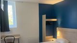 Kyriad Direct Dreux Room