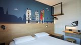 P'tit Dej-Hotel Orleans La Chapelle Room