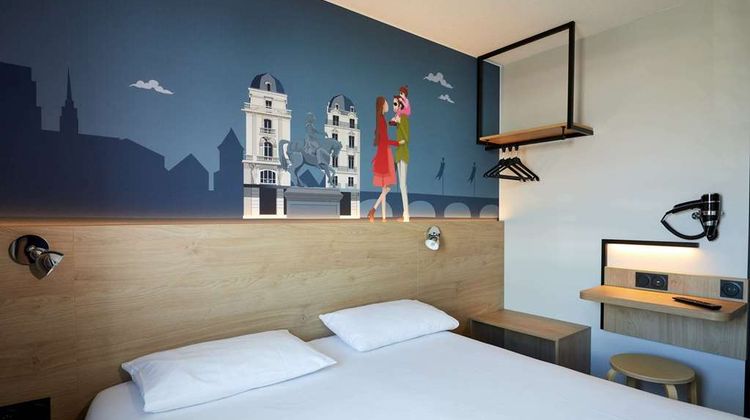 P'tit Dej-Hotel Orleans La Chapelle Room