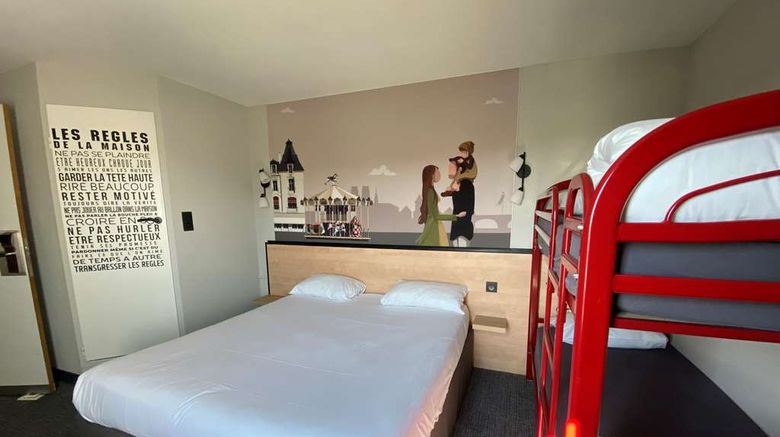 <b>P'tit Dej-Hotel Orleans La Chapelle Room</b>. Images powered by <a href="https://iceportal.shijigroup.com/" title="IcePortal" target="_blank">IcePortal</a>.