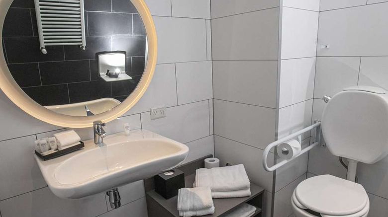 <b>Hampton By Hilton Bariloche Room</b>. Images powered by <a href="https://iceportal.shijigroup.com/" title="IcePortal" target="_blank">IcePortal</a>.