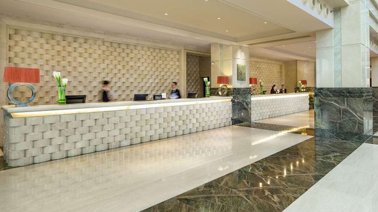 <b>Hilton Guangzhou Science City Lobby</b>. Images powered by <a href="https://iceportal.shijigroup.com/" title="IcePortal" target="_blank">IcePortal</a>.