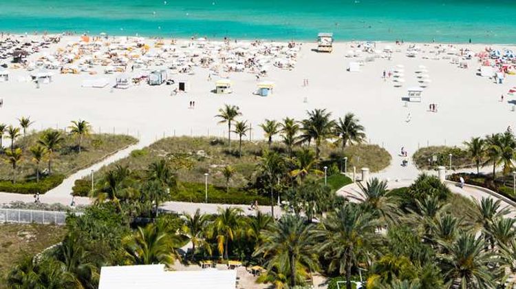 Gale South Beach, Curio Collection Pool
