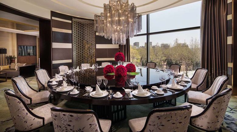 <b>Radisson Blu Zhengzhou Huiji Restaurant</b>. Images powered by <a href="https://iceportal.shijigroup.com/" title="IcePortal" target="_blank">IcePortal</a>.