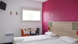 HotelF1 Bourges Le Subdray Room