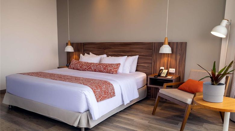 <b>Novotel Medellin El Tesoro Room</b>. Images powered by <a href="https://iceportal.shijigroup.com/" title="IcePortal" target="_blank">IcePortal</a>.