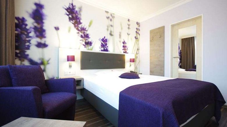 <b>Garten-Hotel Ponick Room</b>. Images powered by <a href="https://iceportal.shijigroup.com/" title="IcePortal" target="_blank">IcePortal</a>.