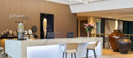 Best Western Plus Hotel Admiral Lobby