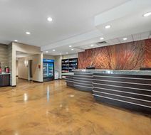 Best Western Plus Lakeview Hotel Lobby