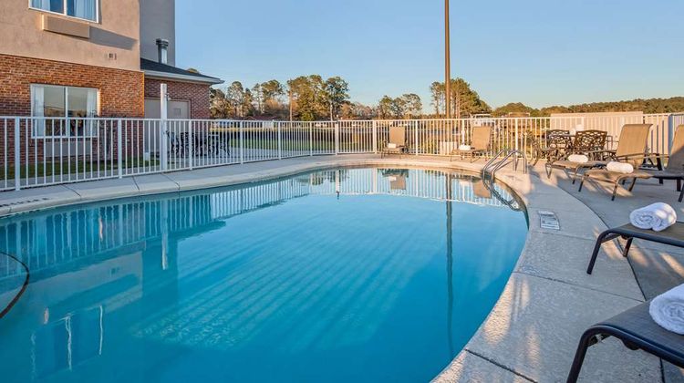 Best Western Dothan Inn & Suites Pool
