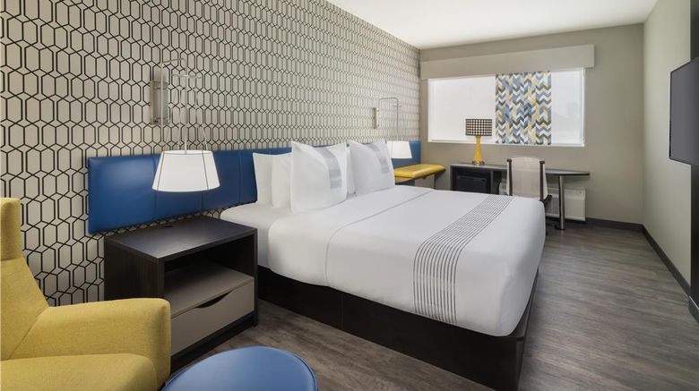<b>GLo Best Western Tulsa Catoosa Room</b>. Images powered by <a href="https://iceportal.shijigroup.com/" title="IcePortal" target="_blank">IcePortal</a>.