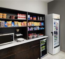 GLo Best Western Tulsa Catoosa Lobby