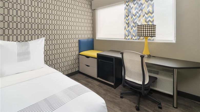 <b>GLo Best Western Tulsa Catoosa Room</b>. Images powered by <a href="https://iceportal.shijigroup.com/" title="IcePortal" target="_blank">IcePortal</a>.