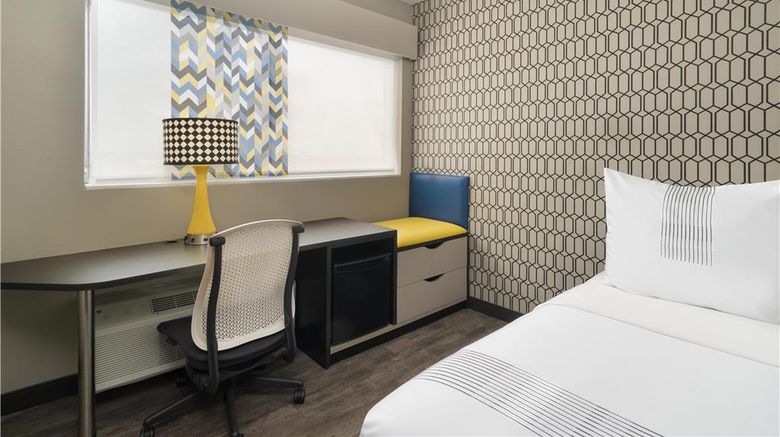 <b>GLo Best Western Tulsa Catoosa Room</b>. Images powered by <a href="https://iceportal.shijigroup.com/" title="IcePortal" target="_blank">IcePortal</a>.