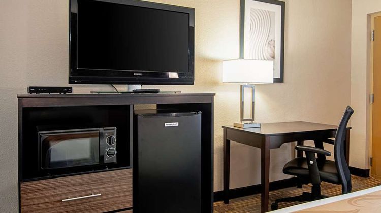 Quality Inn Villa Rica Room