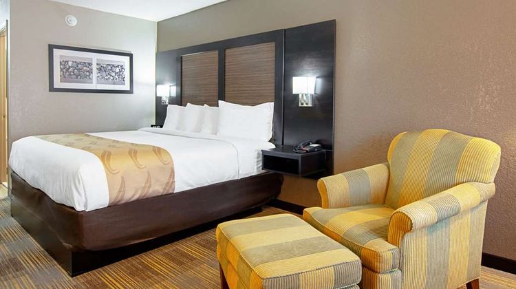 Quality Inn Villa Rica Room