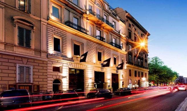 Leon's Place Hotel Exterior