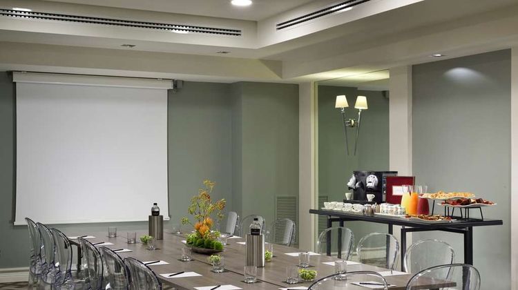 Leon's Place Hotel Meeting