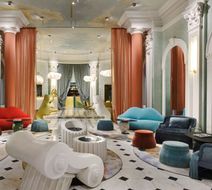 Leon's Place Hotel Lobby