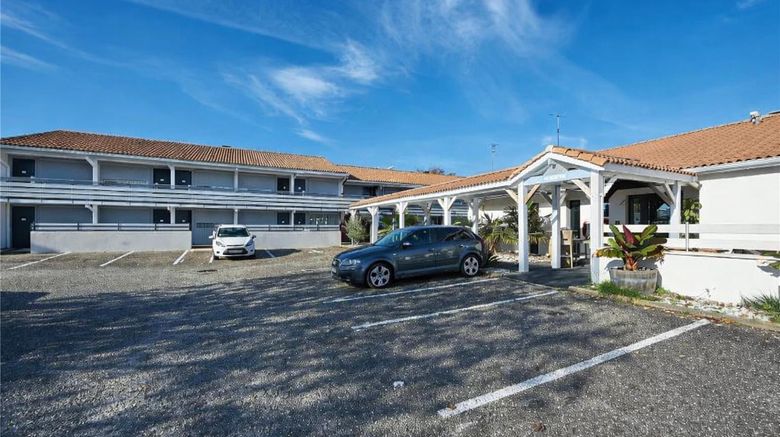 <b>Kyriad Bordeaux Ouest-Merignac Aeroport Exterior</b>. Images powered by <a href="https://iceportal.shijigroup.com/" title="IcePortal" target="_blank">IcePortal</a>.