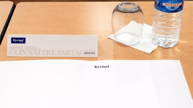 <b>Kyriad Bordeaux Ouest-Merignac Aeroport Meeting</b>. Images powered by <a href="https://iceportal.shijigroup.com/" title="IcePortal" target="_blank">IcePortal</a>.