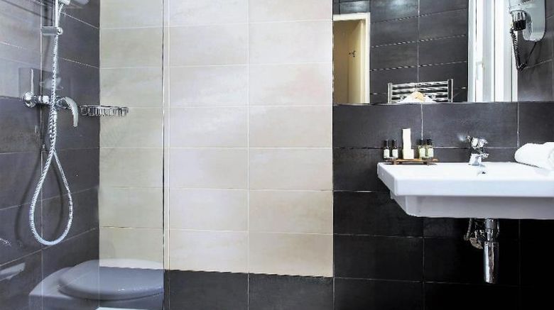 <b>Hotel Ariane Montparnasse Room</b>. Images powered by <a href="https://iceportal.shijigroup.com/" title="IcePortal" target="_blank">IcePortal</a>.