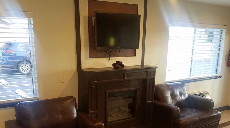 SureStay Hotel by Best Western Hollister Lobby