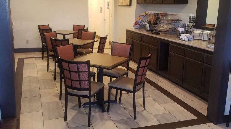 <b>SureStay Hotel by Best Western Hollister Restaurant</b>. Images powered by <a href="https://iceportal.shijigroup.com/" title="IcePortal" target="_blank">IcePortal</a>.
