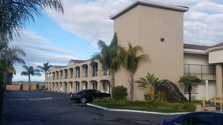 SureStay Hotel by Best Western Hollister Exterior