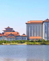 Howard Johnson by Wyndham Jimei Lake Plz