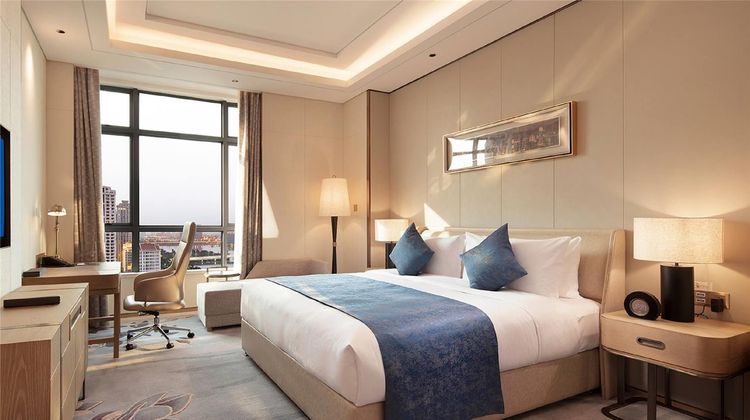 Howard Johnson by Wyndham Jimei Lake Plz Suite