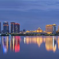 Howard Johnson by Wyndham Jimei Lake Plz