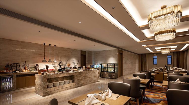Howard Johnson by Wyndham Jimei Lake Plz Restaurant