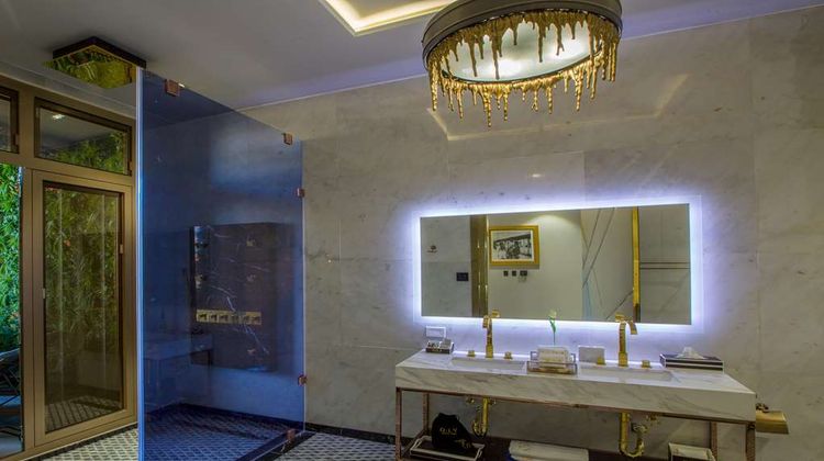 O:LV Fifty Five Hotel Room