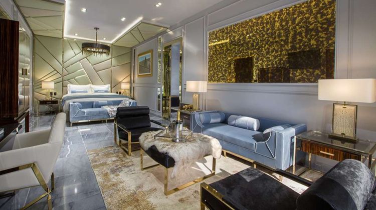 O:LV Fifty Five Hotel Suite