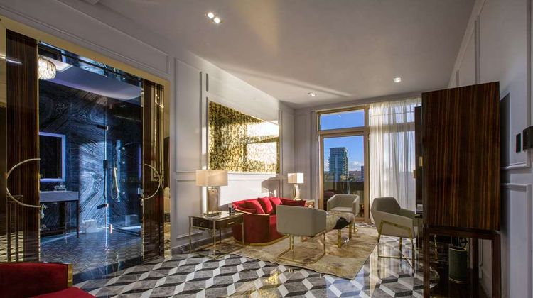 O:LV Fifty Five Hotel Room