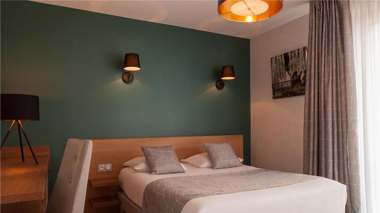 <b>Hotel Les Thermes de l'Avenue Room</b>. Images powered by <a href="https://iceportal.shijigroup.com/" title="IcePortal" target="_blank">IcePortal</a>.