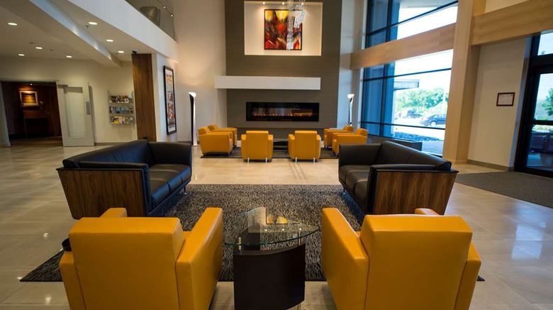 <b>Hotel Levesque Lobby</b>. Images powered by <a href="https://iceportal.shijigroup.com/" title="IcePortal" target="_blank">IcePortal</a>.