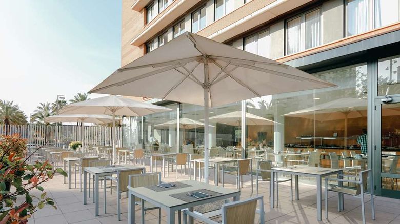 <b>Catalonia Barcelona Beach Restaurant</b>. Images powered by <a href="https://iceportal.shijigroup.com/" title="IcePortal" target="_blank">IcePortal</a>.