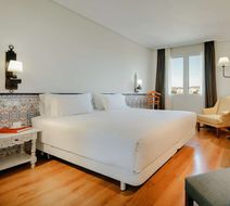 Hesperia Cordoba Room