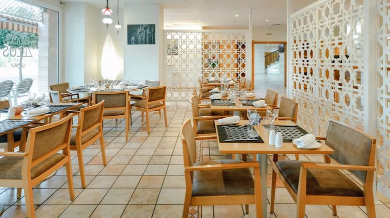 <b>Hesperia Cordoba Restaurant</b>. Images powered by <a href="https://iceportal.shijigroup.com/" title="IcePortal" target="_blank">IcePortal</a>.